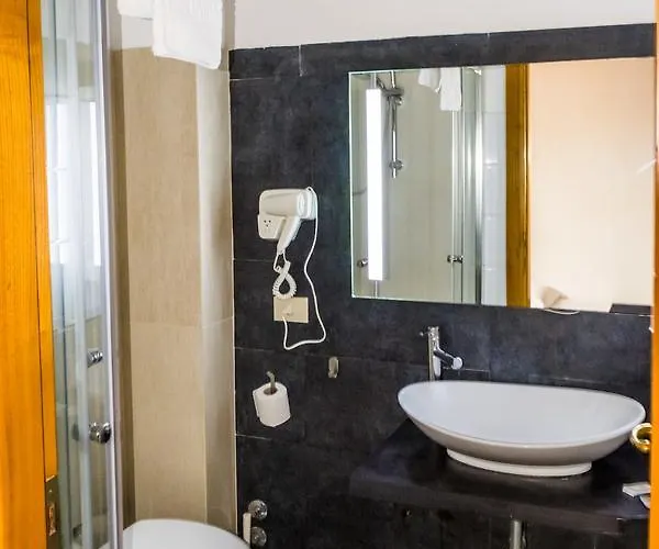 Casale Dei Massimi Otel Roma
